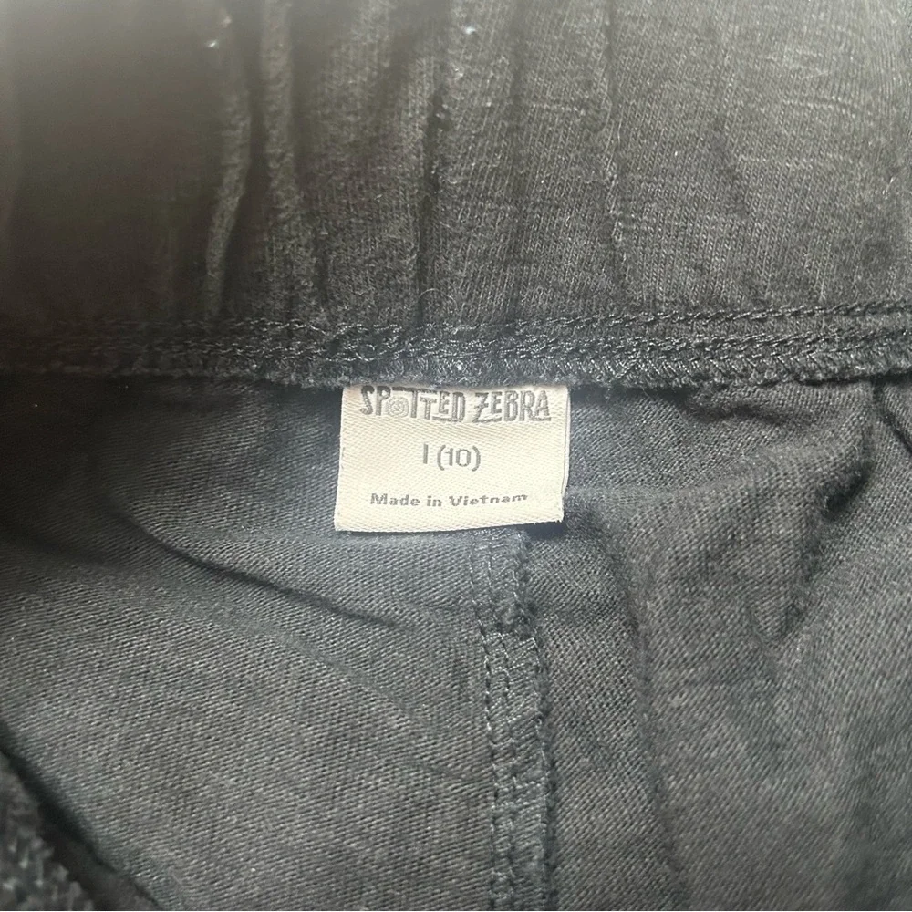 Size 10 BOYS Stretchy Shorts E2